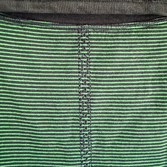 Lululemon Avenue Pullover Sweatshirt SZ 8 Hyper Strip Cozy Funnel Neck Cotton - Picture 7 of 9